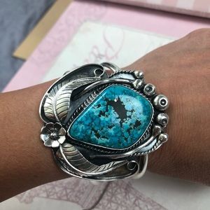 Vintage Turquoise Bracelet/ Native American Indian